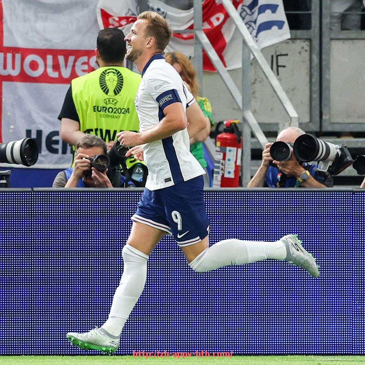 华体会hth官方网站下载-法甲最佳防守阵容分析及球员介绍